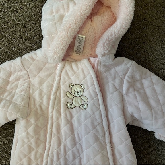 LITTLE ME Pink Bear Quilted Velour Pram Footie Size 6-9 months - Picture 3 of 5